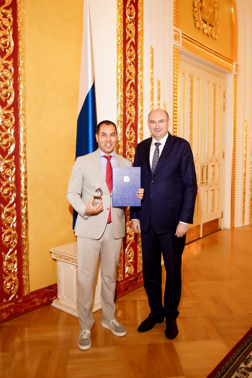 Нефтедобывающая компания «Ойлгазтэт» признана лидером экономки региона в трех номинациях