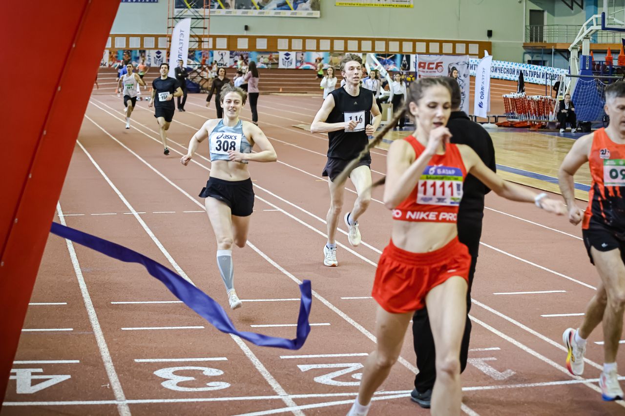 Бег, объединяющий поколения: компания «Ойлгазтэт» поддержала областной легкоатлетический турнир