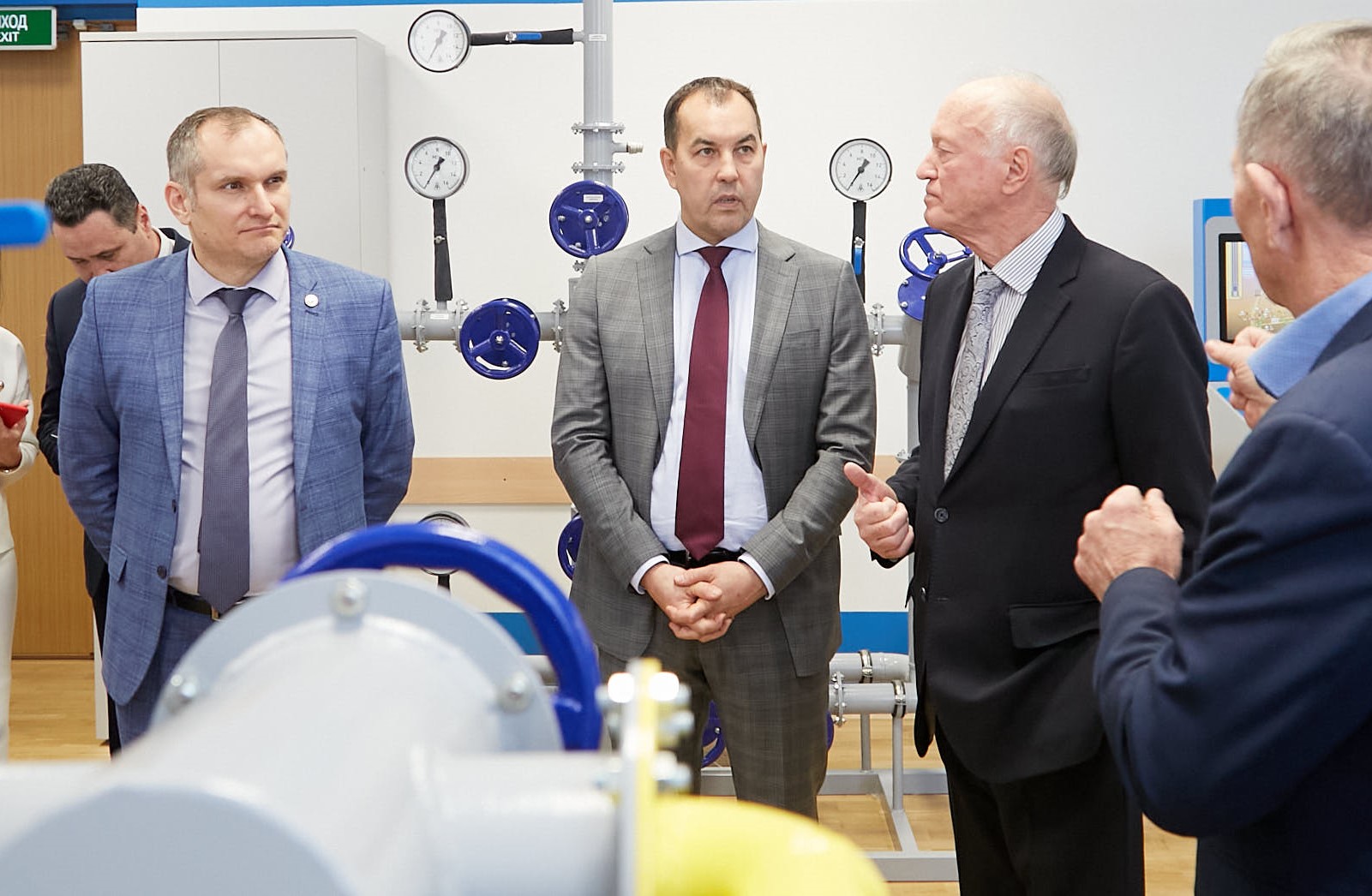 Нефтедобывающая компания «Ойлгазтэт» помогла оборудовать учебную лабораторию Уфимского государственного нефтяного технического университета